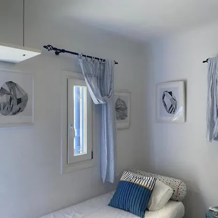 Smart Cozy 4 Pers. Apart. In Costa Ilios Myconos *